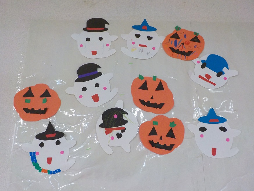 元浅草教室で制作したハロウィンの壁面飾り
